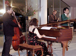 20031206-1 Photo